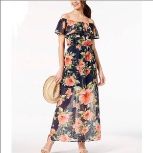 CRYSTAL DOLL| off the shoulder 🌺 print maxi dress